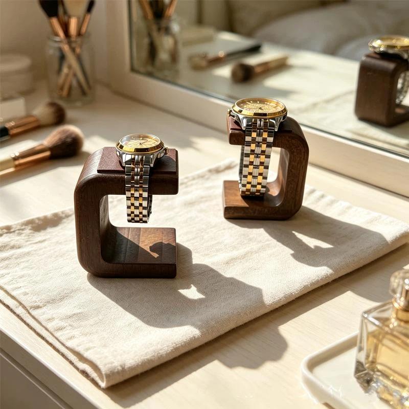 ~Wooden Watch Holder Jewelry O - Jewelry With Watches 评论和价格