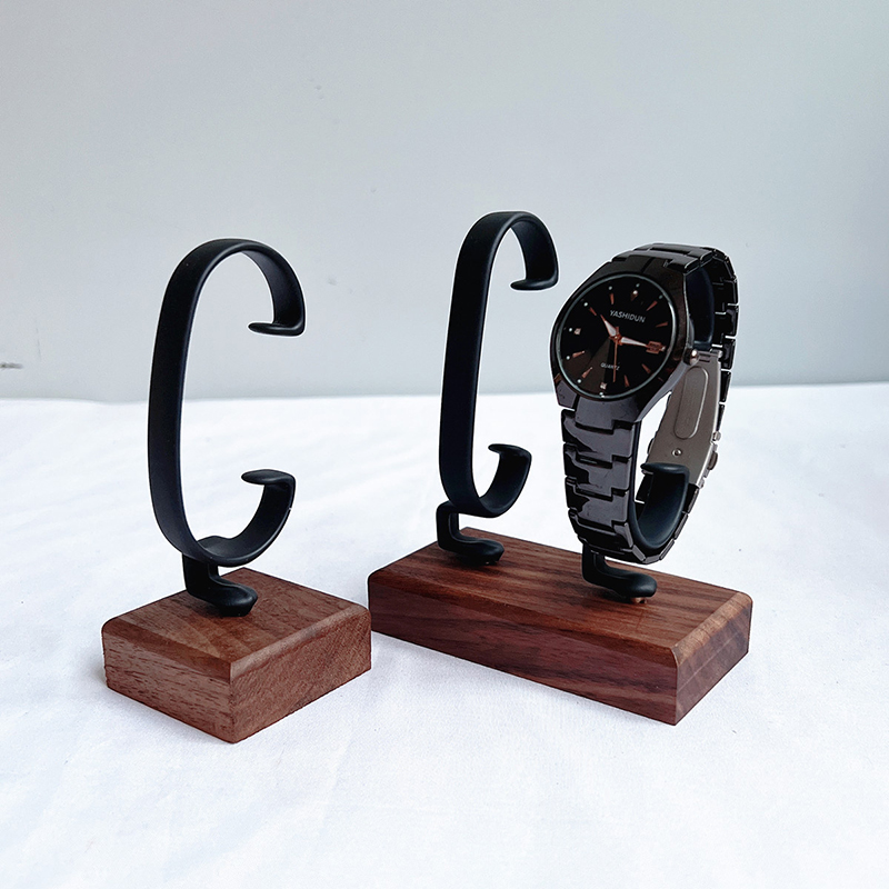 Wooden C‑Shaped Jewelry Displa - Jewelry And Watches Inc 评论和价格